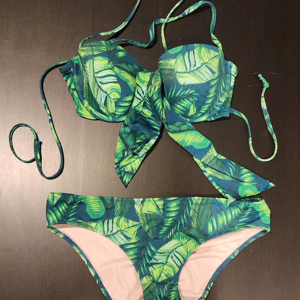 Shade & Shore Green Leaf Bikini Set